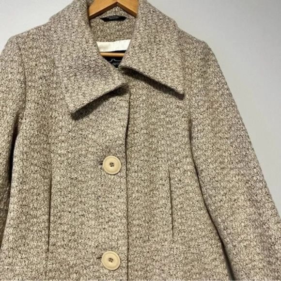 Vintage Made in Bulgaria Wool blend Oatmeal long peacoat size 10 US - Picture 9 of 10